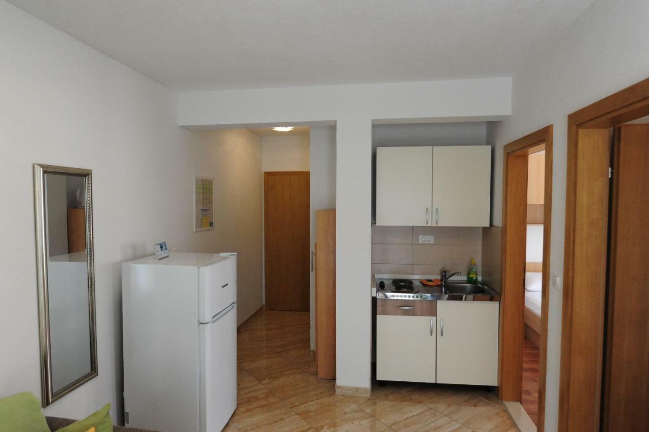 Knezevic Apartment Makarska